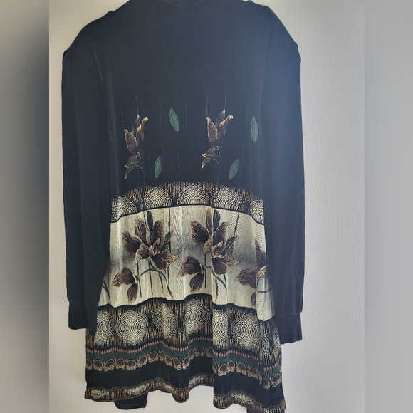 Ls collections by sunu open front size L gold  flowers design. - Picture 9 of 13
